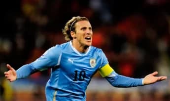 "Ex-Man United Star Forlán to Debut in Uruguay Open Tennis"