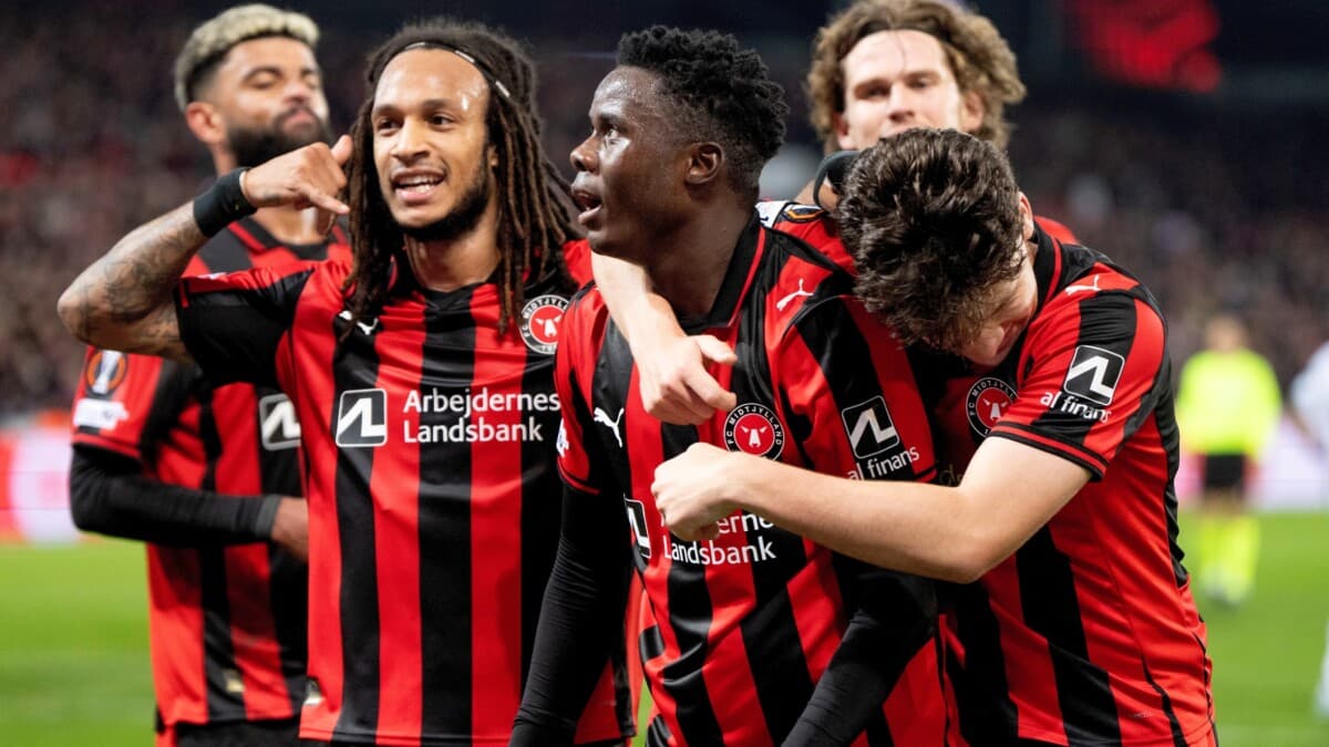 Https%3A%2F%2Fasset.dr.dk%2Fdrdk%2Fumbraco images%2F3qsci0tr%2F20251106 214645 l crop001 Https%3A%2F%2Fasset.dr.dk%2Fdrdk%2Fumbraco images%2F3qsci0tr%2F20251106 214645 l crop001