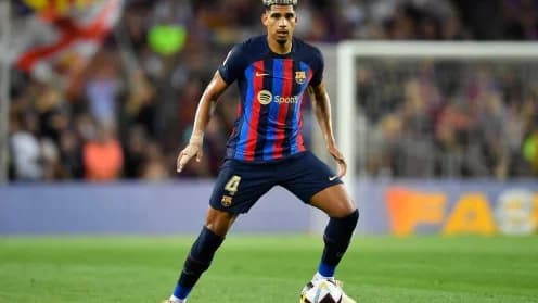 Araujo Set to Extend Contract with Barcelona Amid Injury Recovery