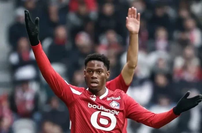 Man United's Forward Search: Gyokeres or David?