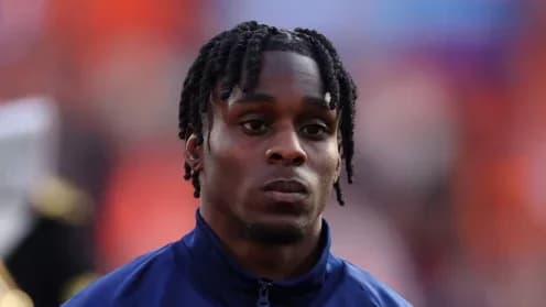 Liverpool Faces Dilemma Over Trent's Future Contract